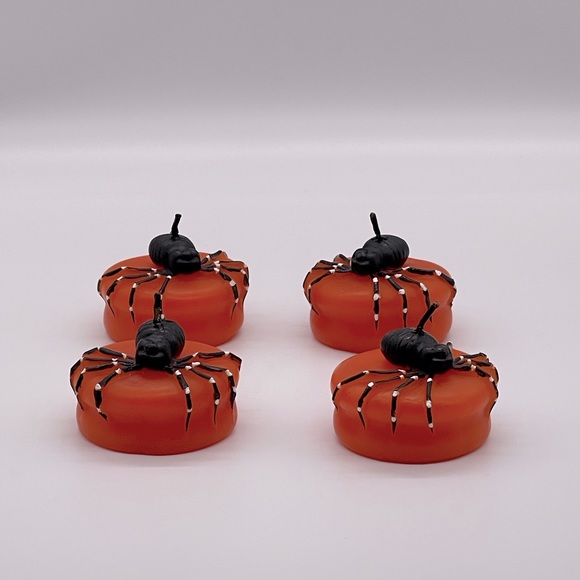 HALLOWEEN BLACK SPIDER FLOATING CANDLES - Picture 1 of 3